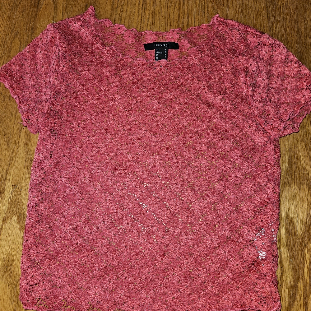 *4 For💲30* Forever 21 Pink Floral Lace Short Sleeve Top